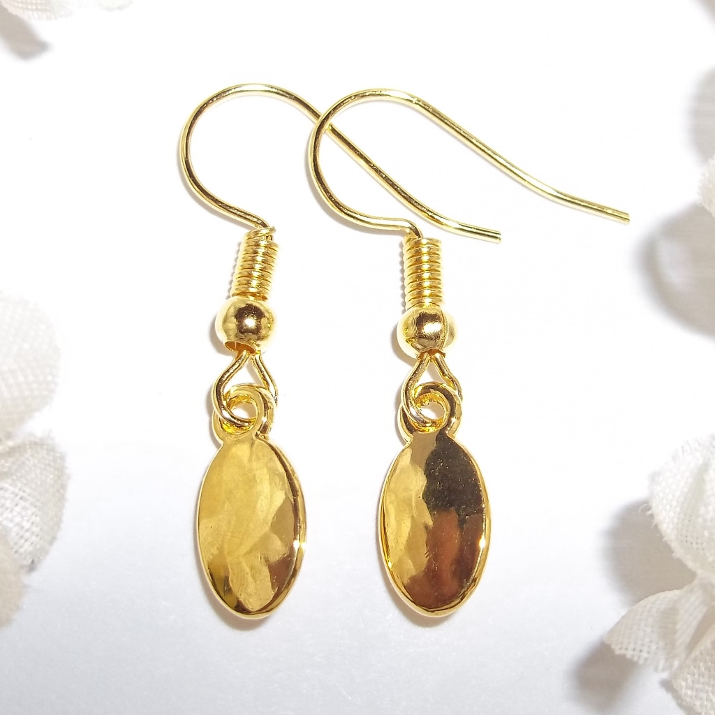 Small Little Gold Oval Earrings Dangle Set 3685